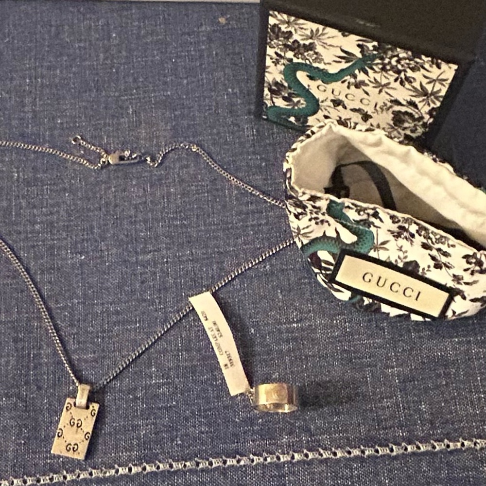 EUC GUCCI Ghost SILVER Necklace - Picture 6 of 9